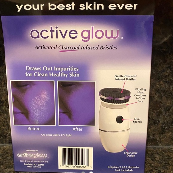 ACTIVE GLOW ACTIVATED CHARCOAL INFUSED BRISTLES - Picture 2 of 2